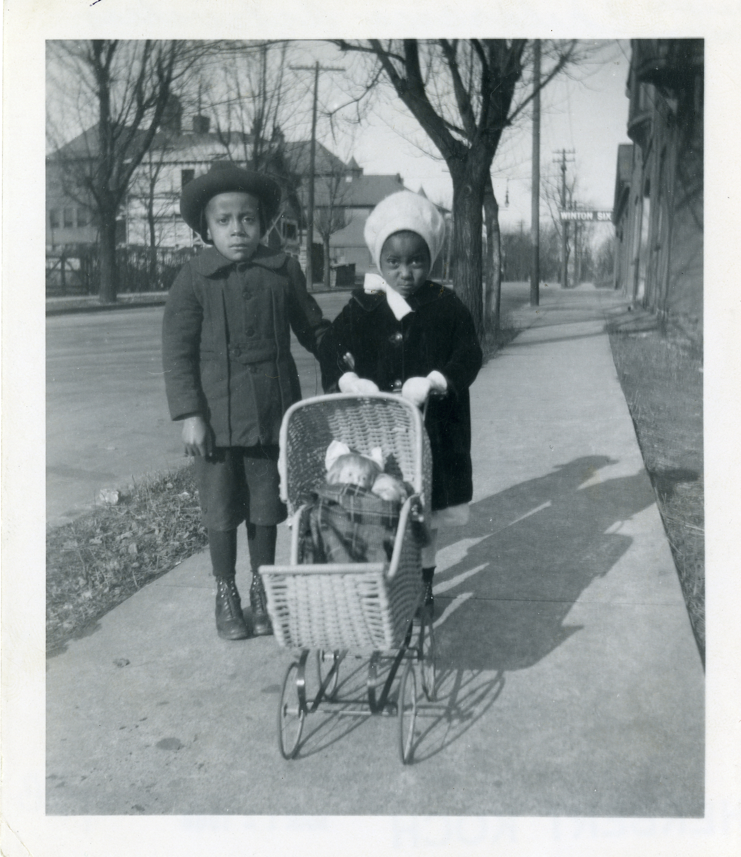 Felix J. Koch, Children with Toys, Walnut Hills, January 2, 1921. Gelatin silver print, 4 x 5 inches. Courtesy of Cincinnati Museum Center History Library and Archives