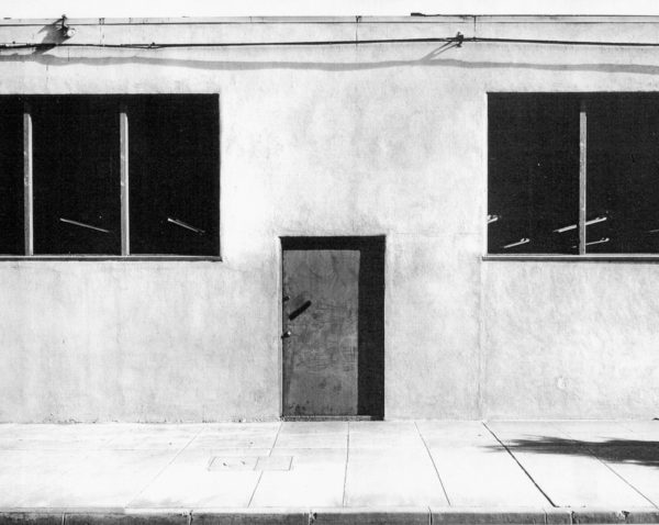 Lewis Baltz, Commercial Building, Pasadena, 1973. © Successors of Lewis Baltz. Used by permission. Courtesy of Gallery Luisotti, Santa Monica